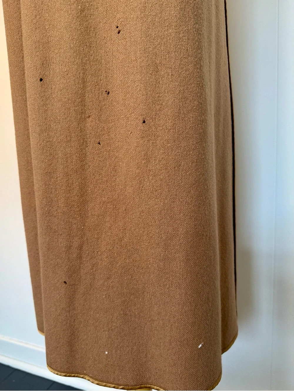 Classic Tan Double-Breasted Burberrys Trench Coat With Detachable Wool Lining - Picture 10 of 16